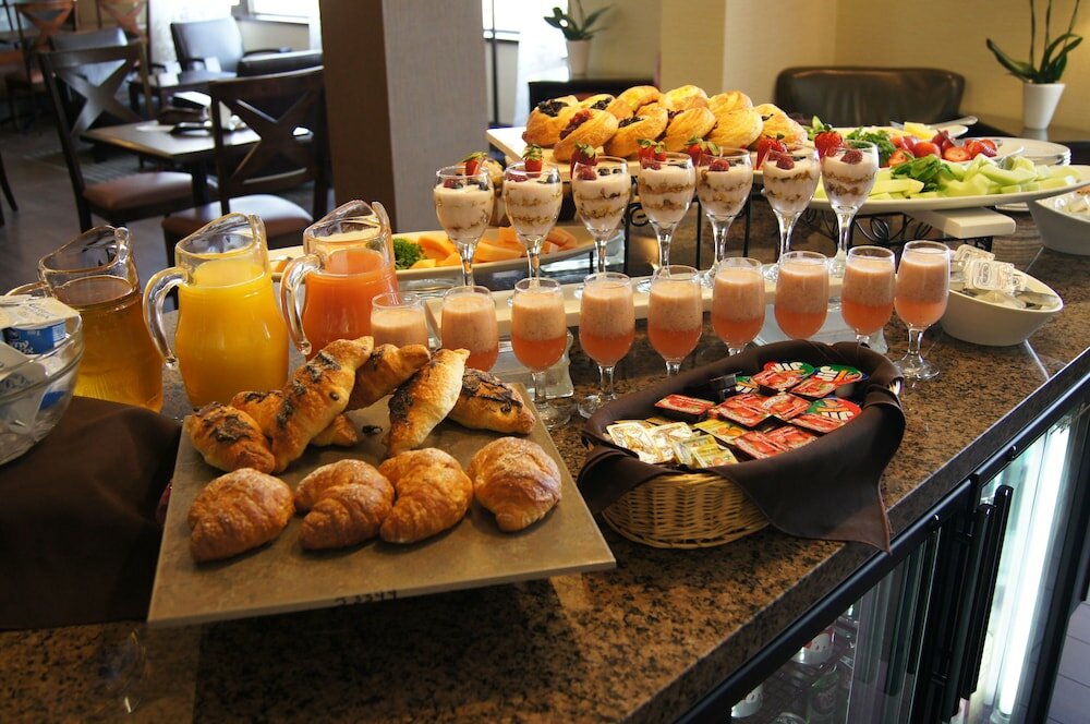 Фото Sheraton Hamilton Hotel