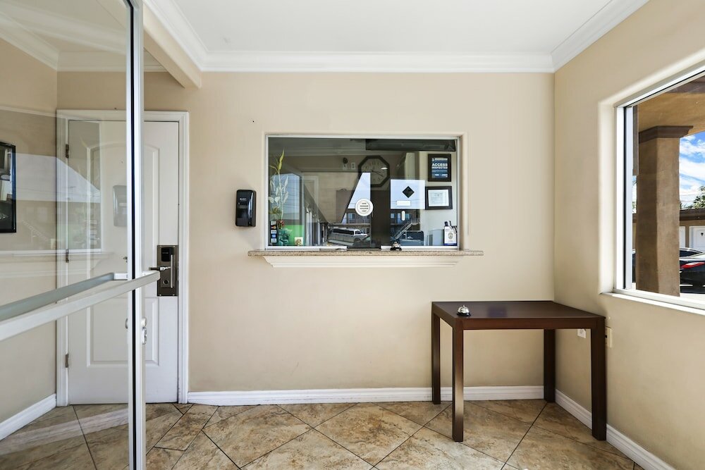 Фото 3rd Avenue Inn