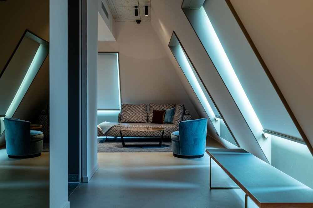 Фото Miano Hotel & Bar