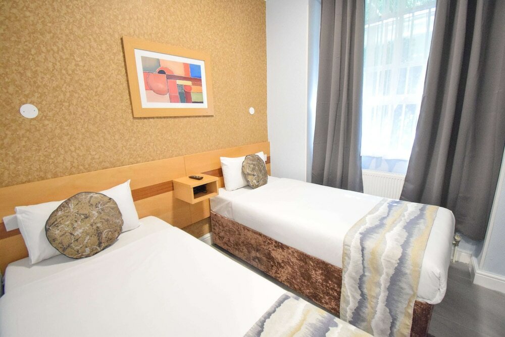 Фото Pembridge Palace Hotel