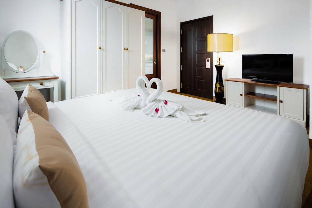 Фото Aiyara Grand Hotel