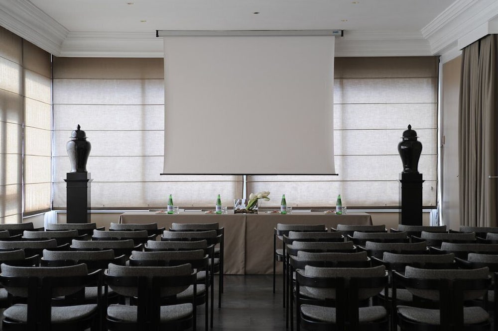 Фото Ambasciatori Place Hotel