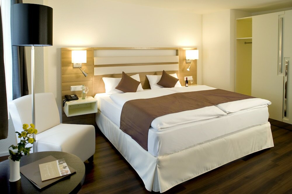 Фото Hotel Goldener Knopf