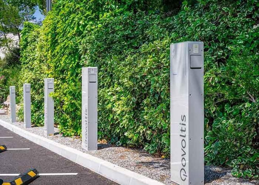 Фото Kyriad Montpellier Aeroport Gare Tgv Sud de France