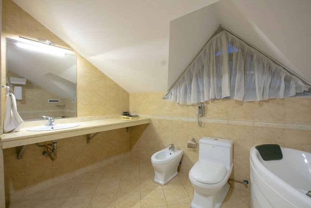 Фото Sheki Palace Hotel