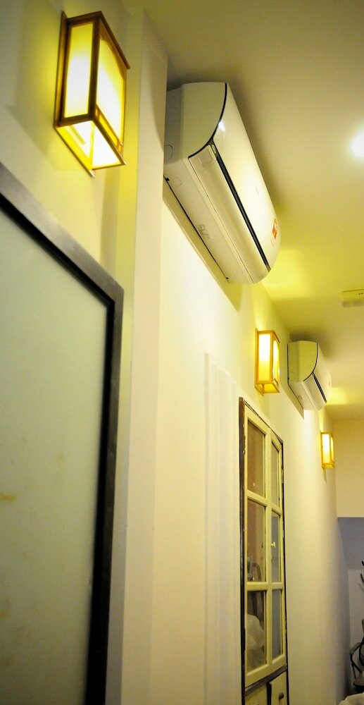 Фото Thirty Three Stewart Houze Guest House