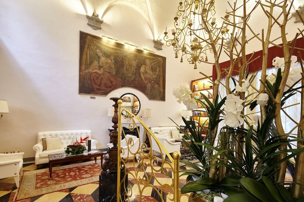 Фото Golden Tower Hotel And SPA