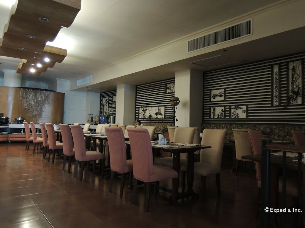 Фото The Bellavista Hotel