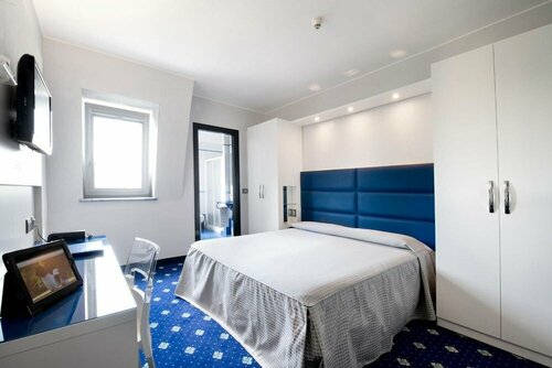 Внешний вид отеля Hotel Estense в Модене, фото 4