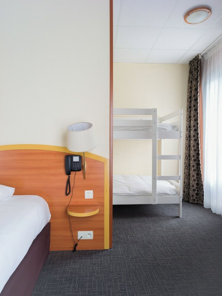 Фото Kyriad Lamballe