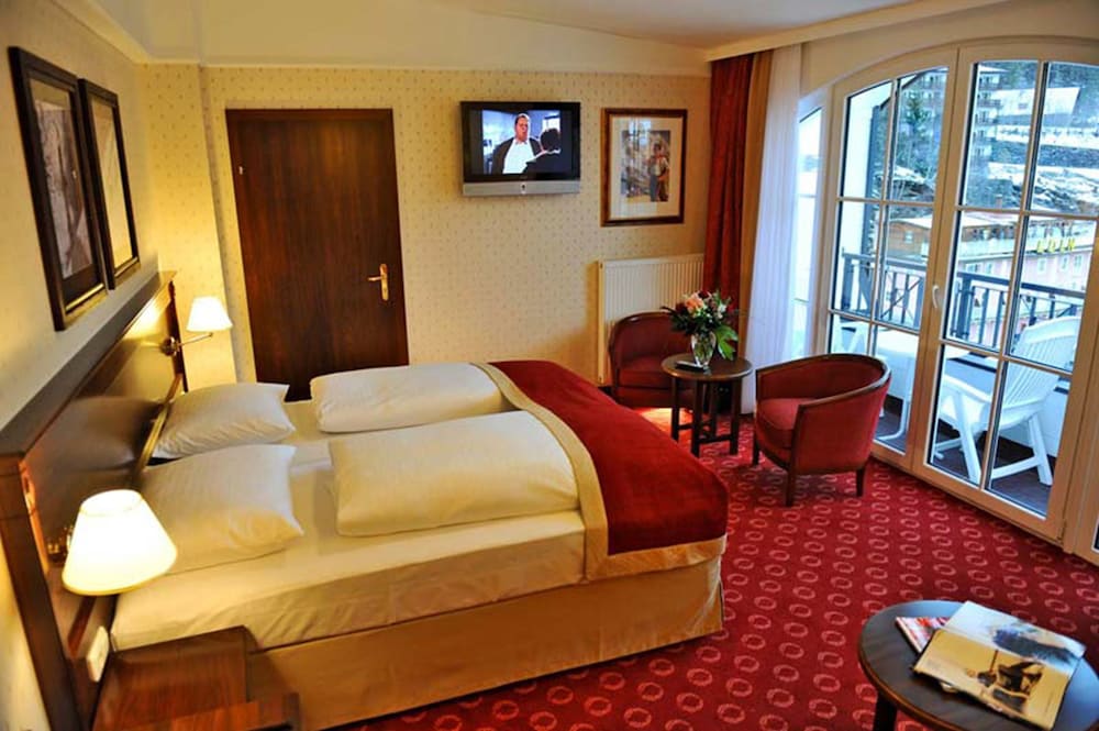 Фото Hotel Salzburger Hof