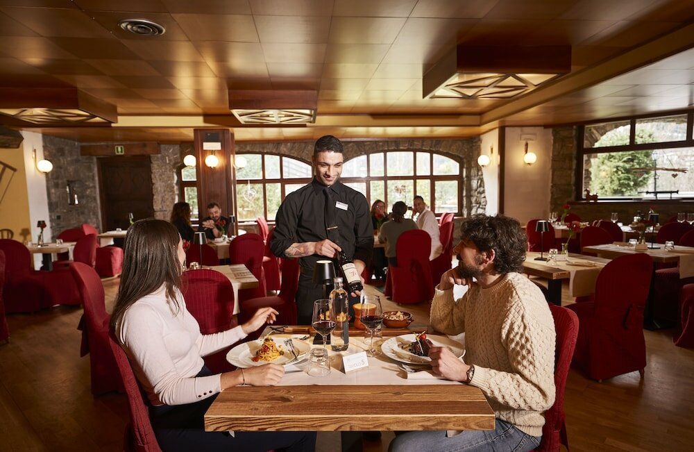 Фото iH Hotels Courmayeur Mont Blanc Resort