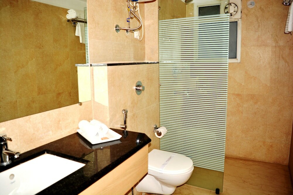 Фото Krrish Clarks Inn