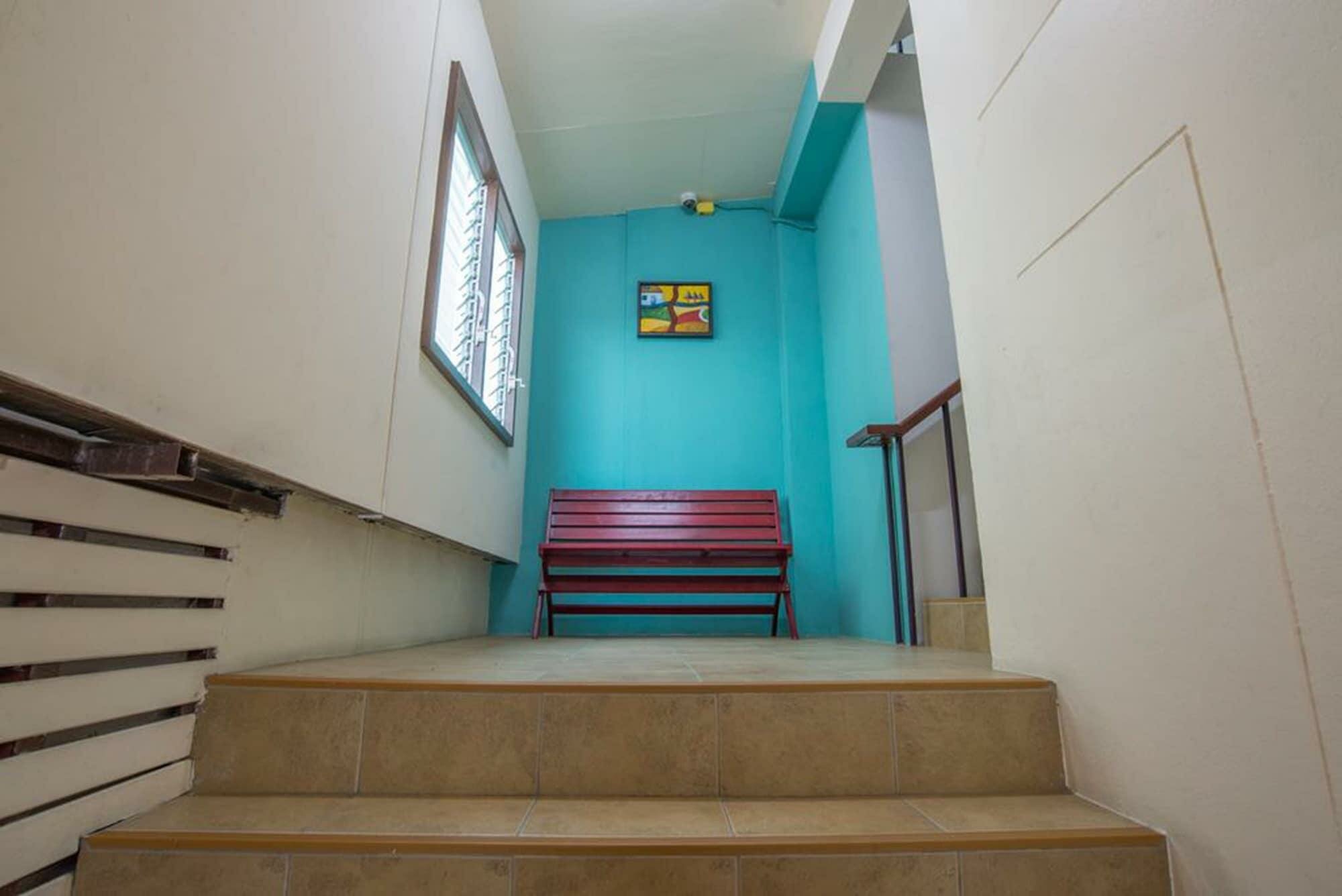 Фото Poon Sook Apartment