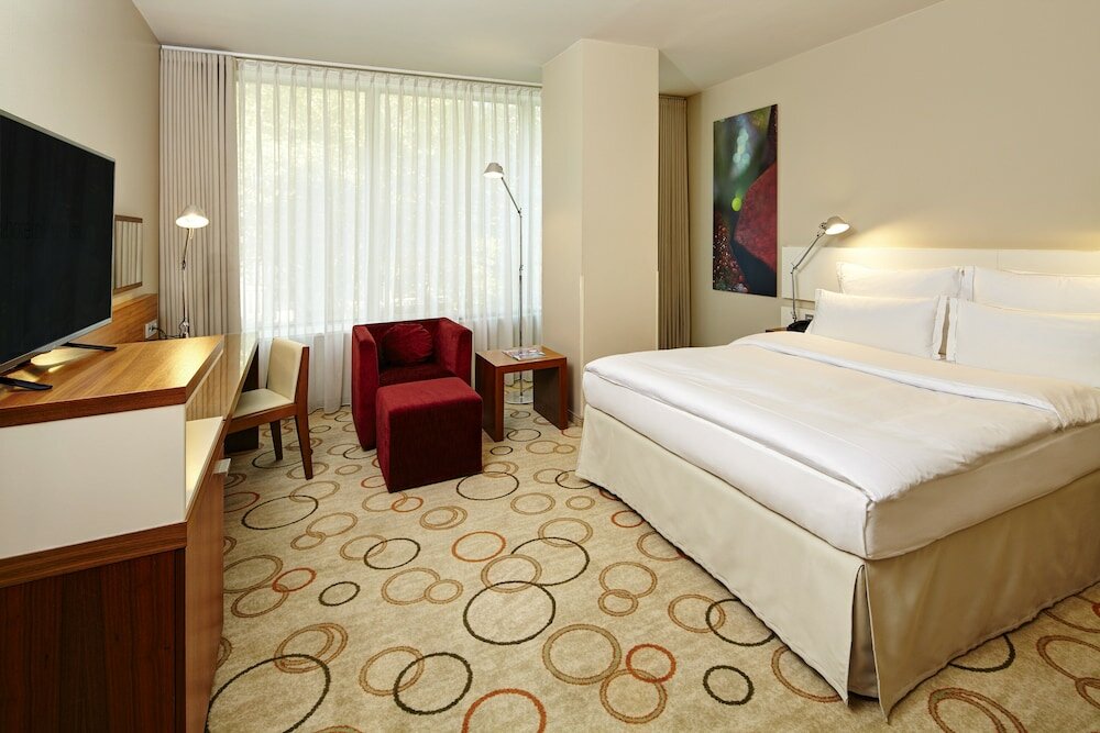 Фото Clayton Hotel Düsseldorf