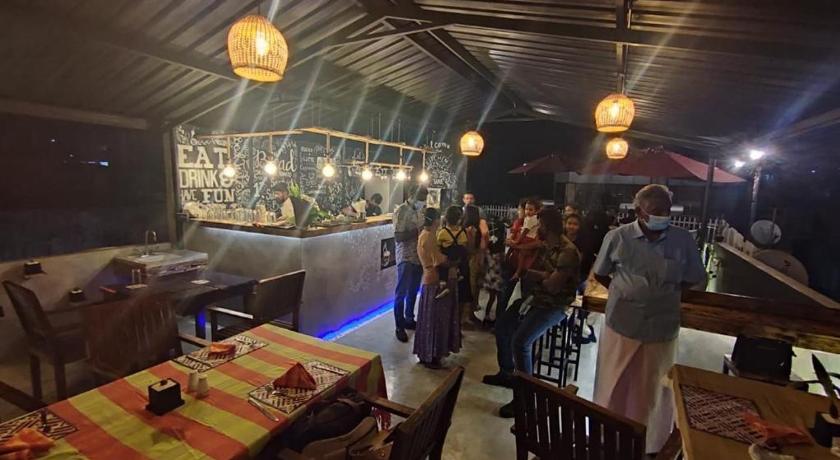 Фото Dumbara Peak Residence