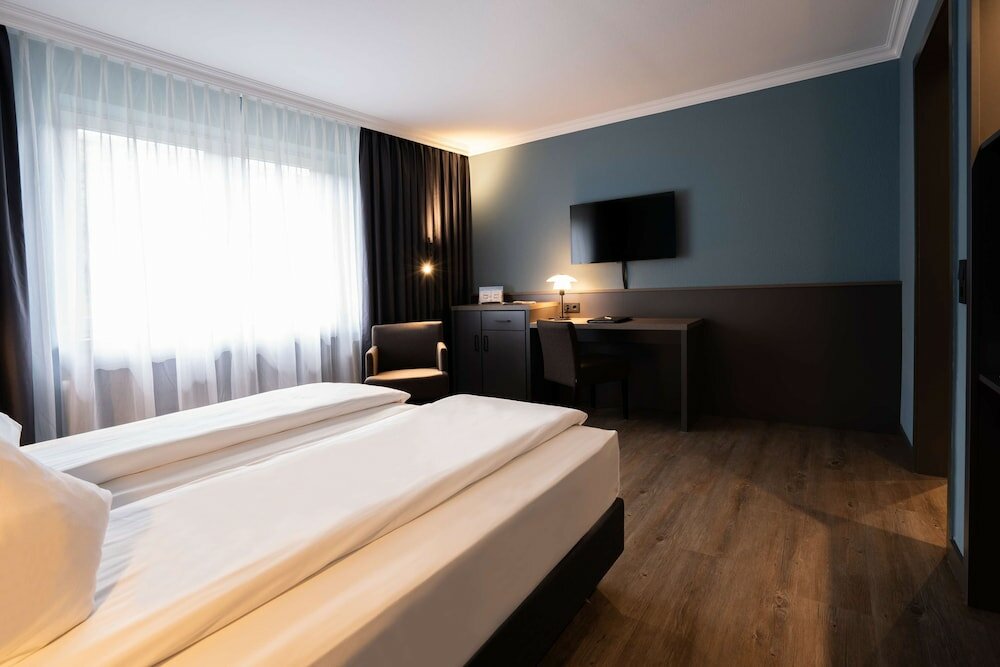 Фото Hotel Landgut Horn