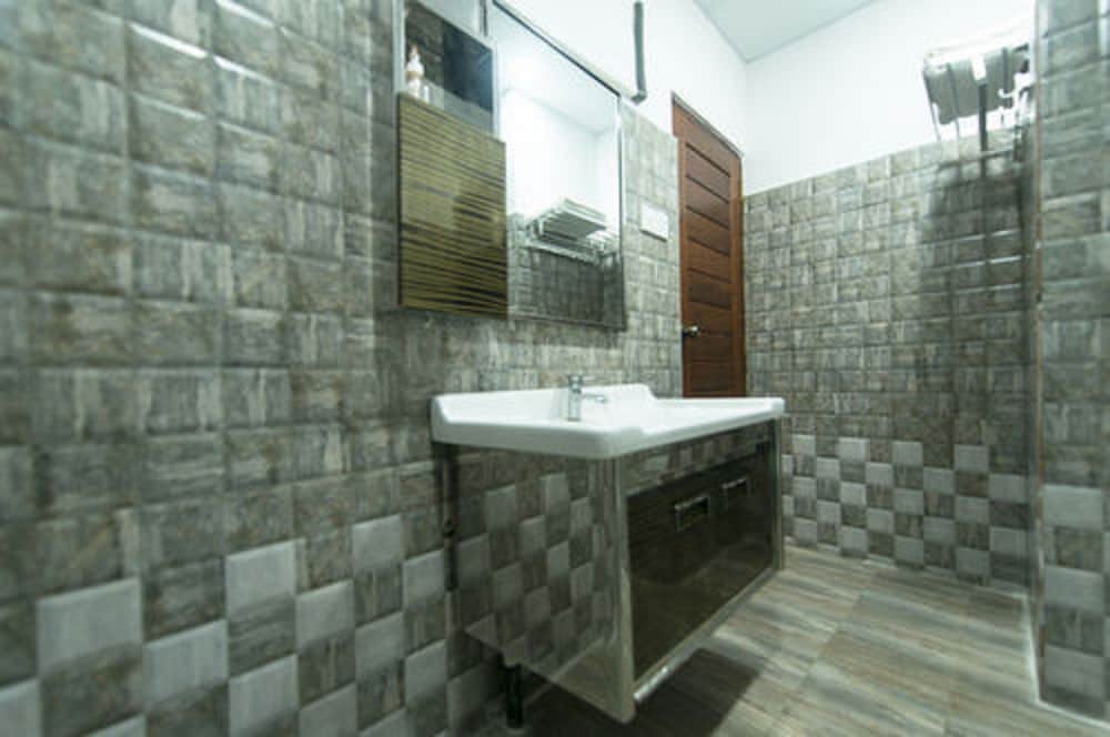 Фото Metro City Hotel