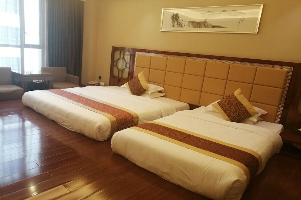 Фото Guangzhou Tongyu International Hotel