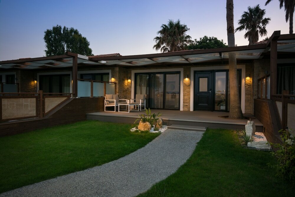 Фото Atlantis Hotel