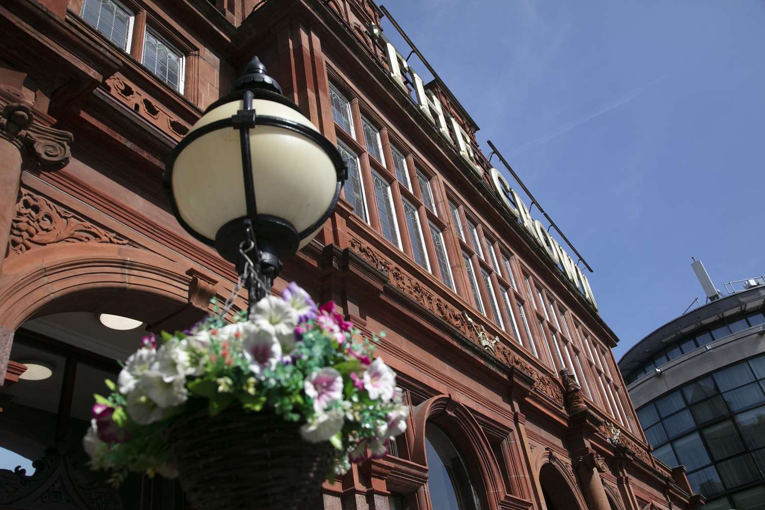 Фото The Crown London