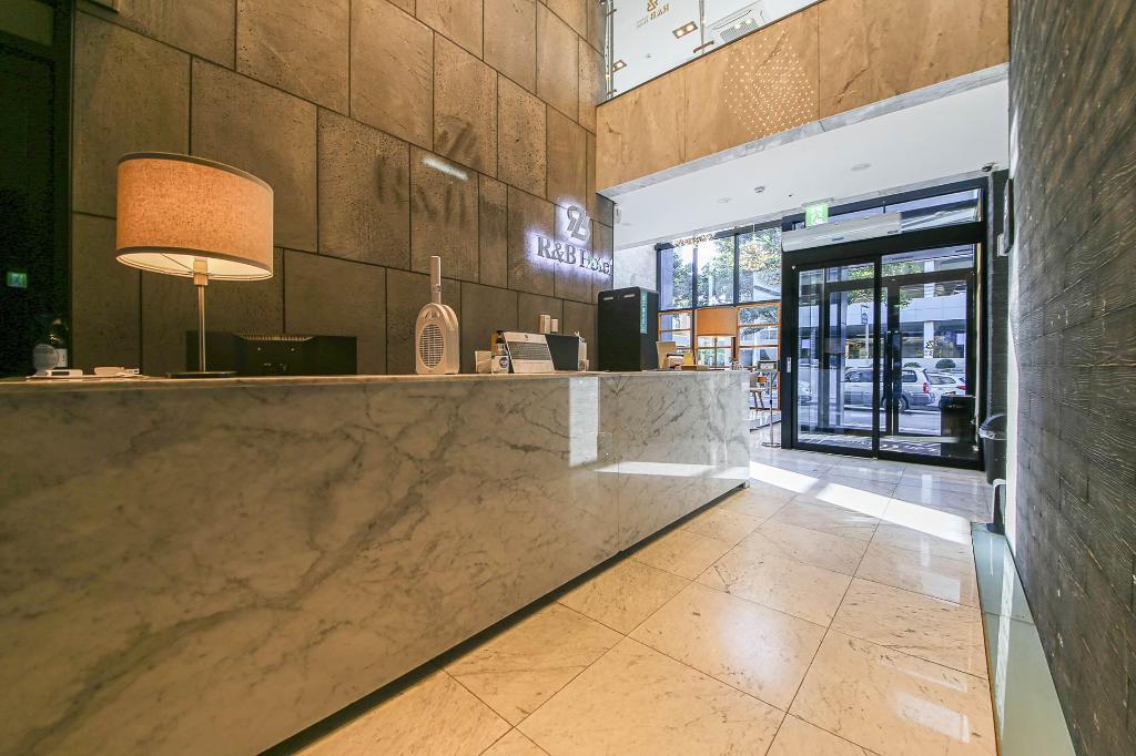 Фото R&b Business Hotel
