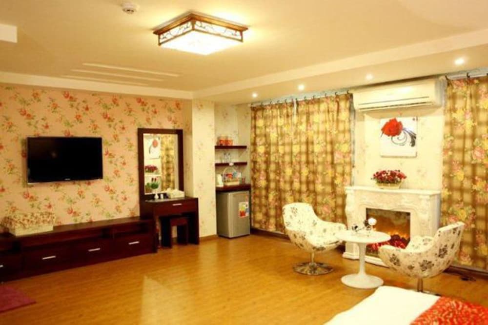 Фото Hanoi Amore Hotel & Travel