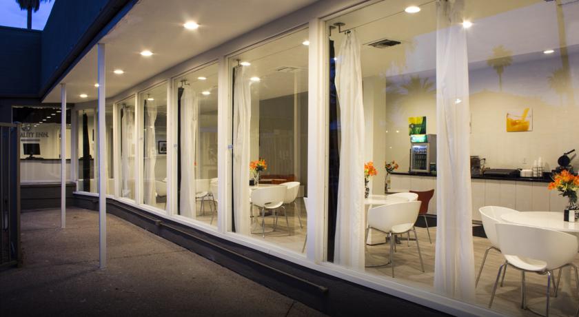 Фото Red Roof Inn Tucson Downtown – University