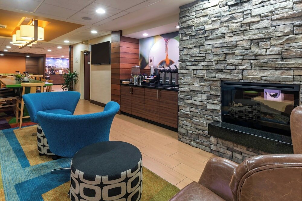 Фото Fairfield Inn by Marriott Salt Lake City South