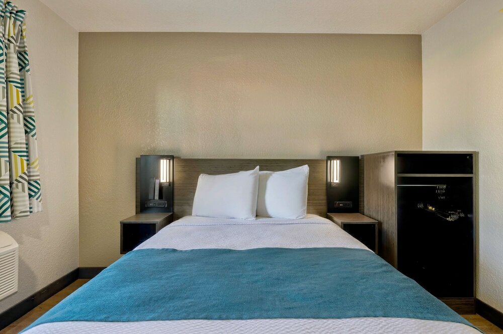 Фото Motel 6 Anaheim, Ca - Fullerton East