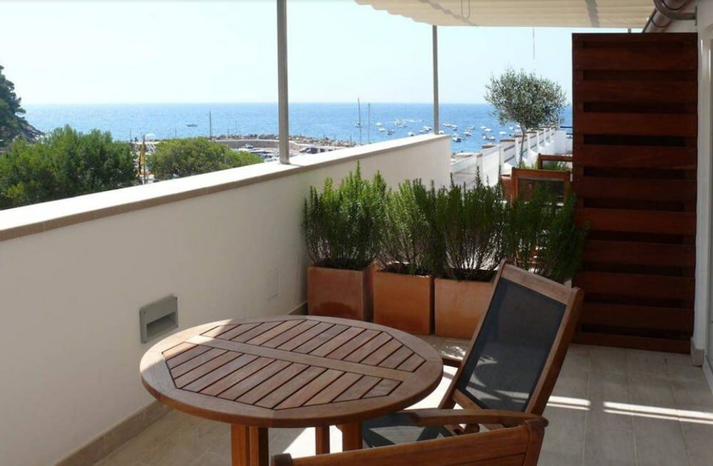 Фото Hotel Llafranch