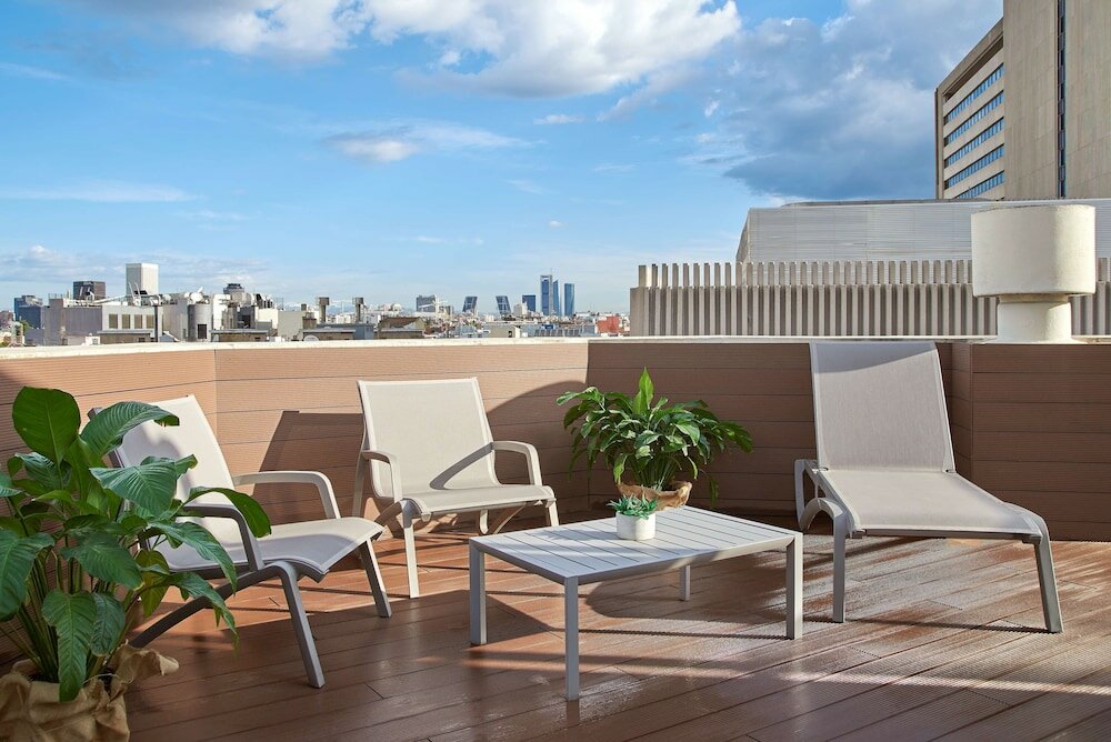 Фото Nh Madrid Balboa