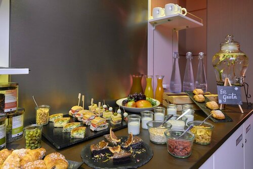 Гостиница Novotel Zurich City West в Цюрихе