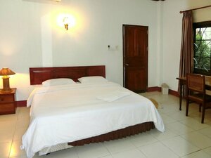 Villa Sisavad Guesthouse (Vientiane Prefecture, Chanthabuly District), hotel