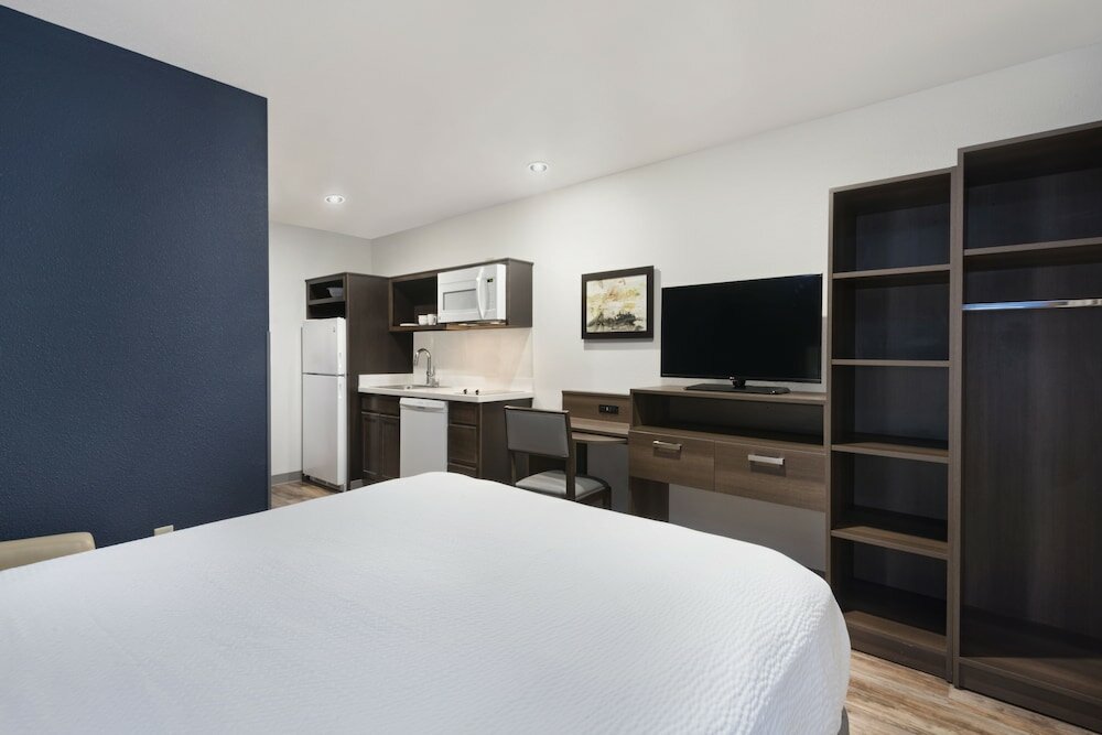 Фото WoodSpring Suites Plano - North Dallas