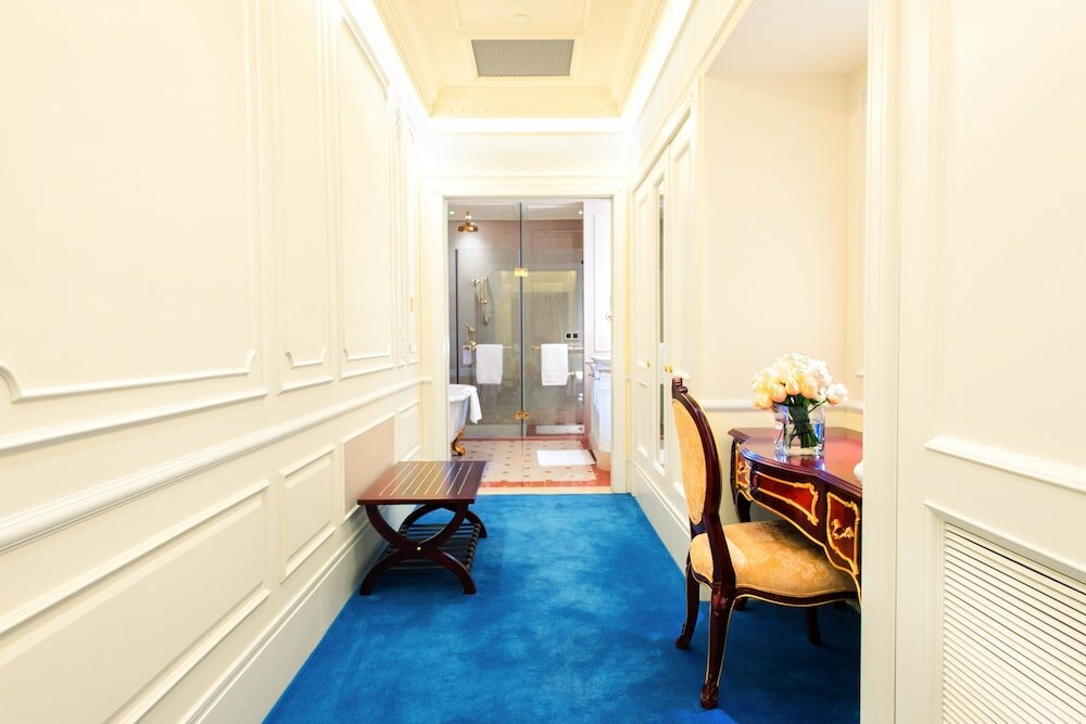 Фото Legend Palace Hotel