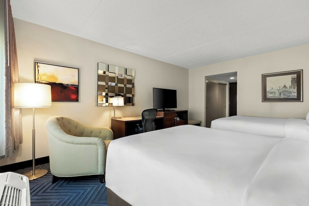 Фото Crowne Plaza