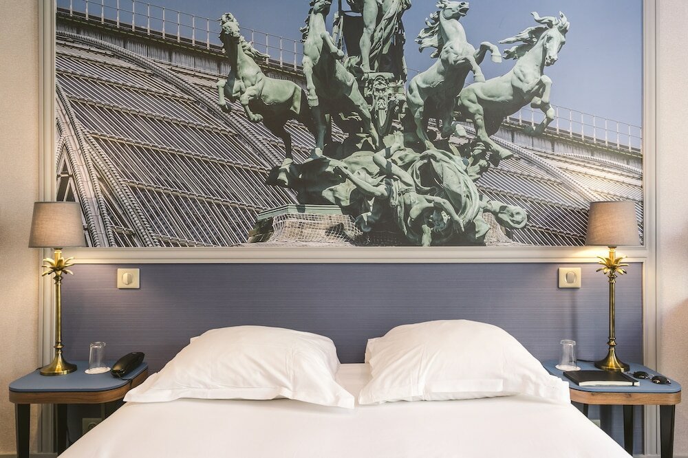 Фото Hotel Saint Christophe Paris