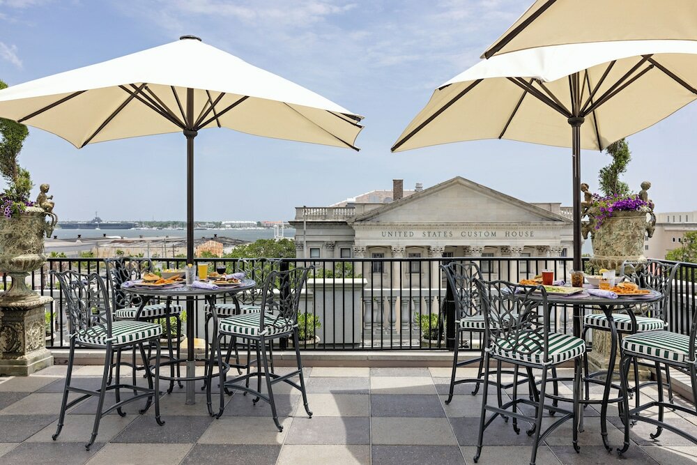 Фото Market Pavilion Hotel