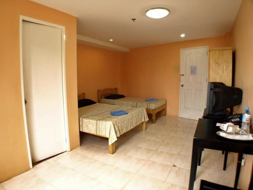 Фото Lylie Hotel