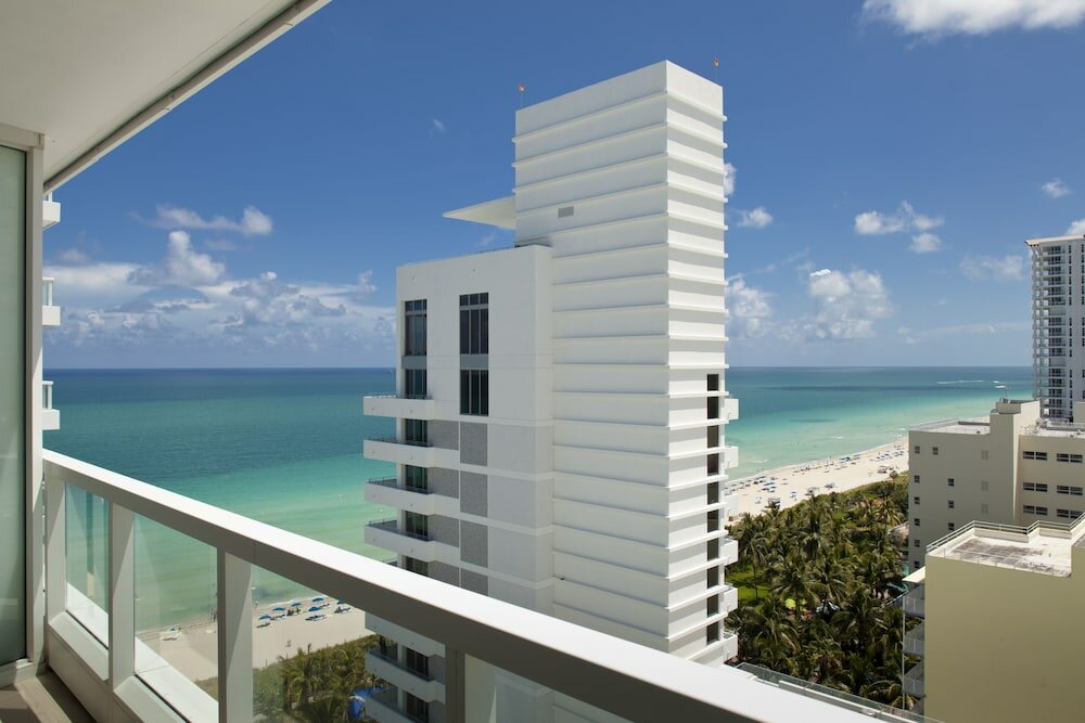 Фото Fontainebleau Miami Beach