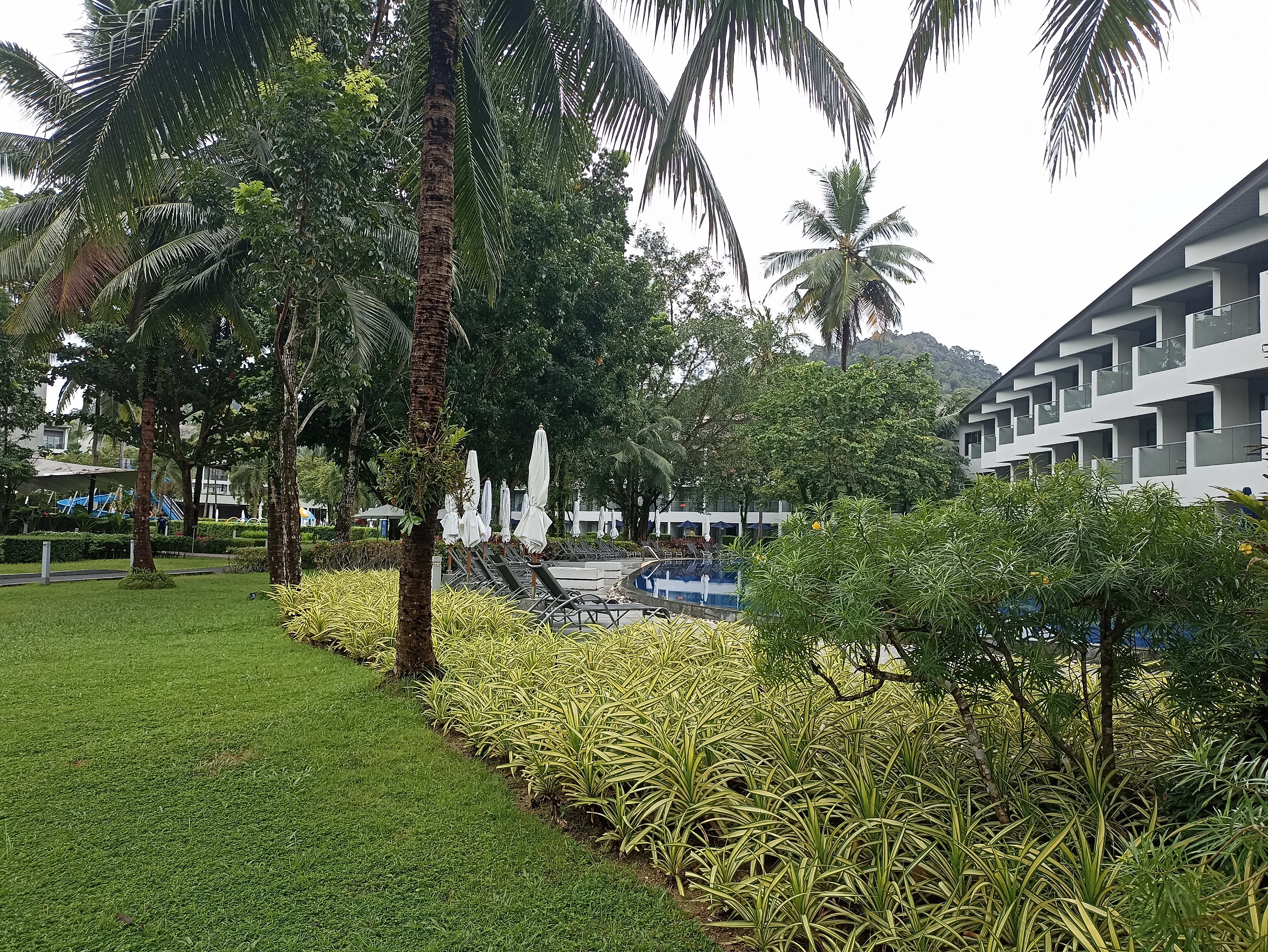 Фото X10 Khaolak Resort