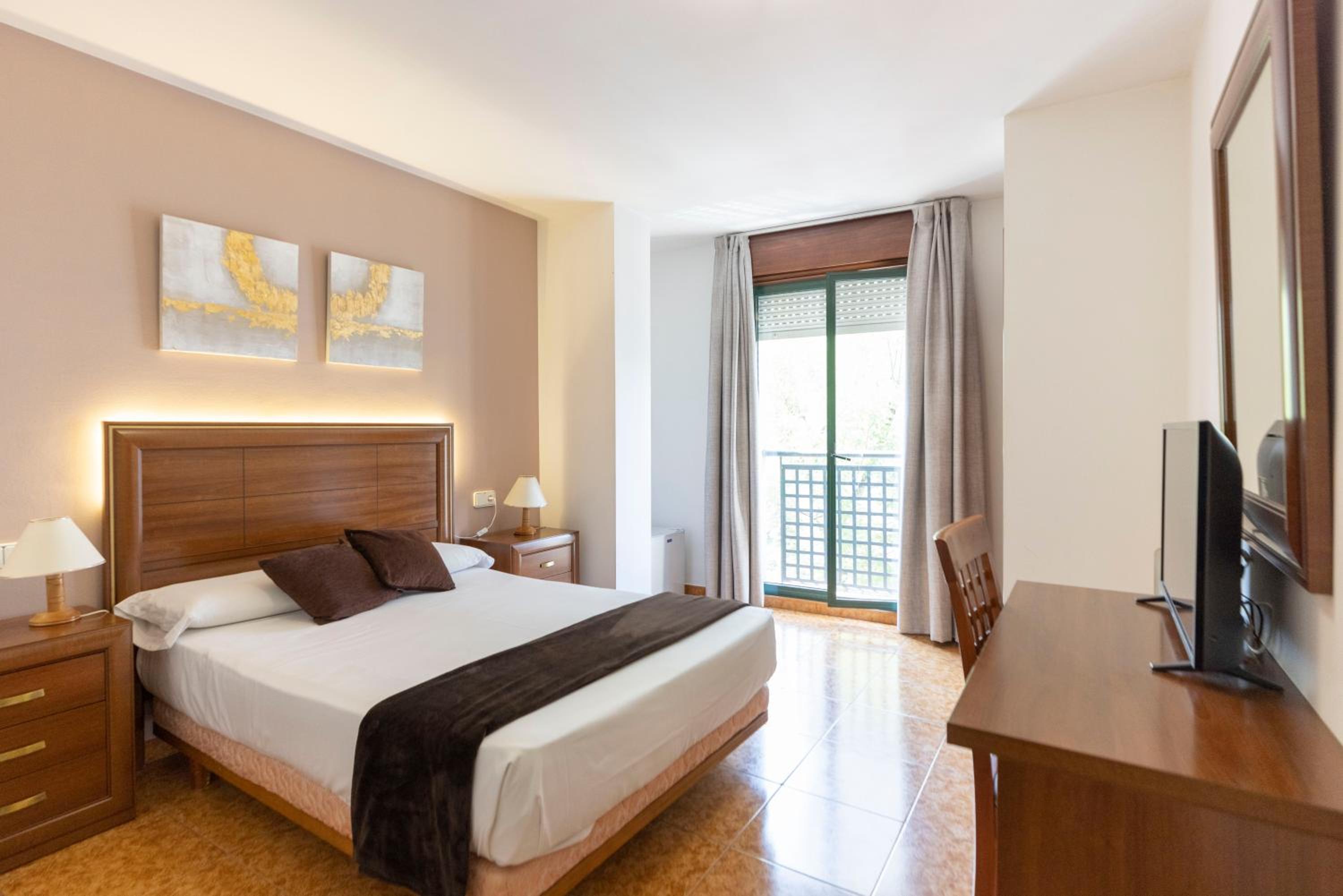 Фото Hotel Madrid