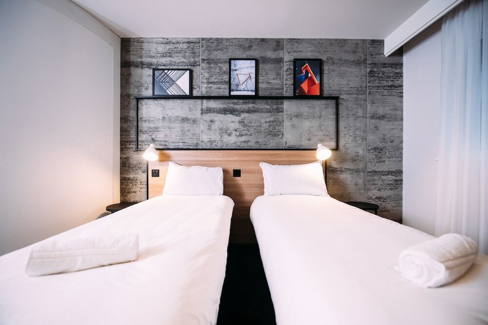 Фото ibis Belfast City Centre Hotel