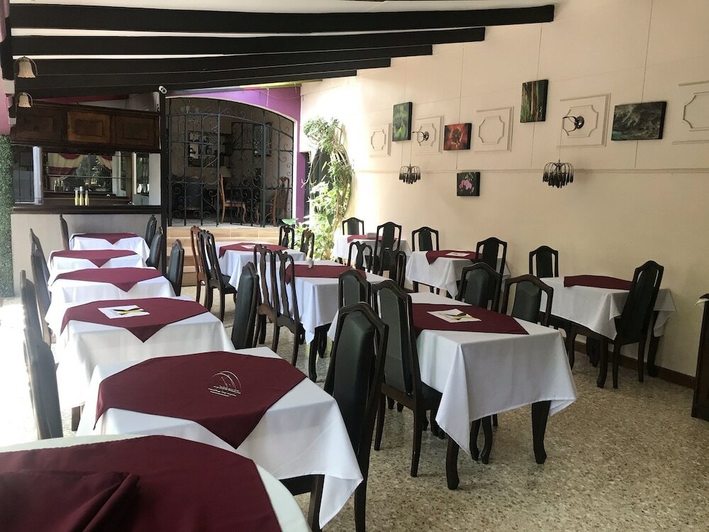 Фото Hotel Le Bergerac