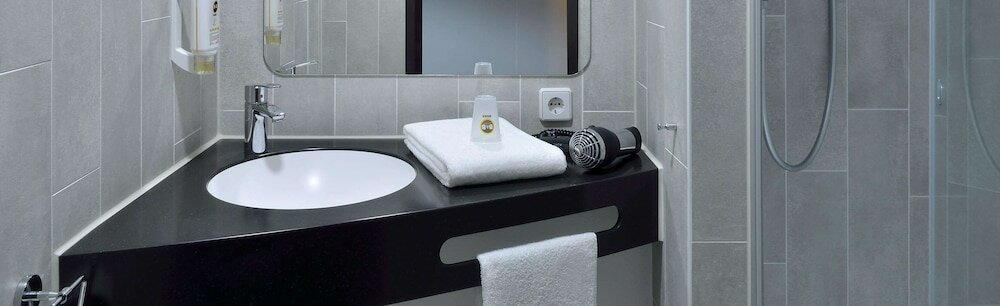 Фото B&b Hotel Schwerin-Süd