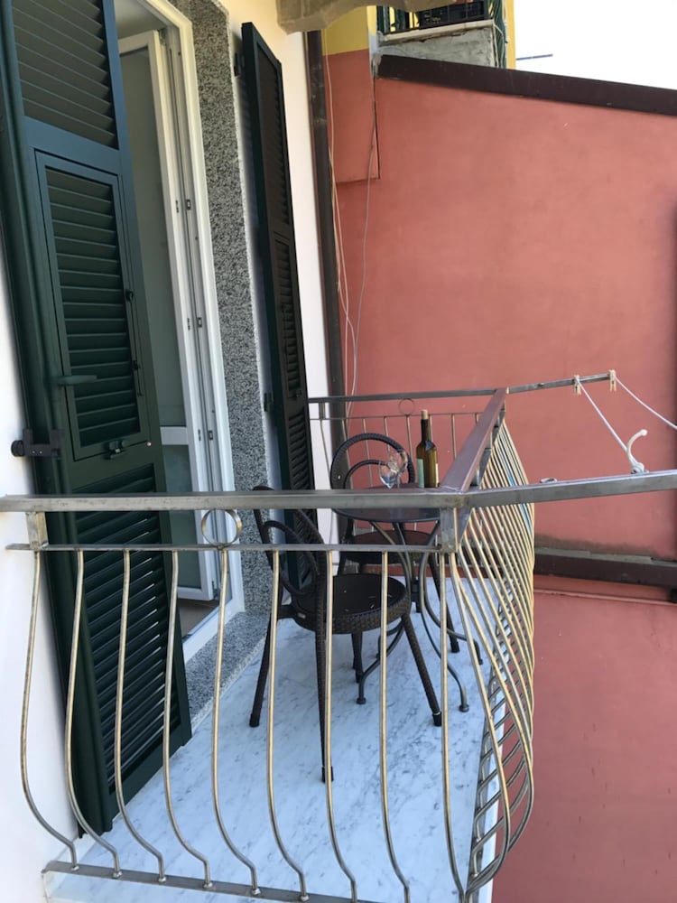 Фото Sandra Villa Rooms