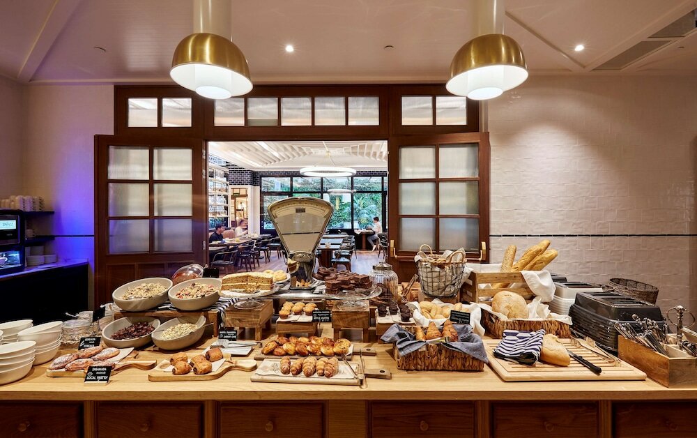 Фото Radisson Blu 1882 Hotel, Barcelona Sagrada Familia