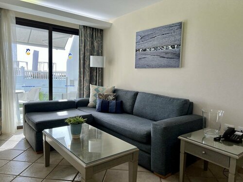 Внешний вид отеля Pearly Grey Ocean Club Apartments & Suites в Адехе, фото 2