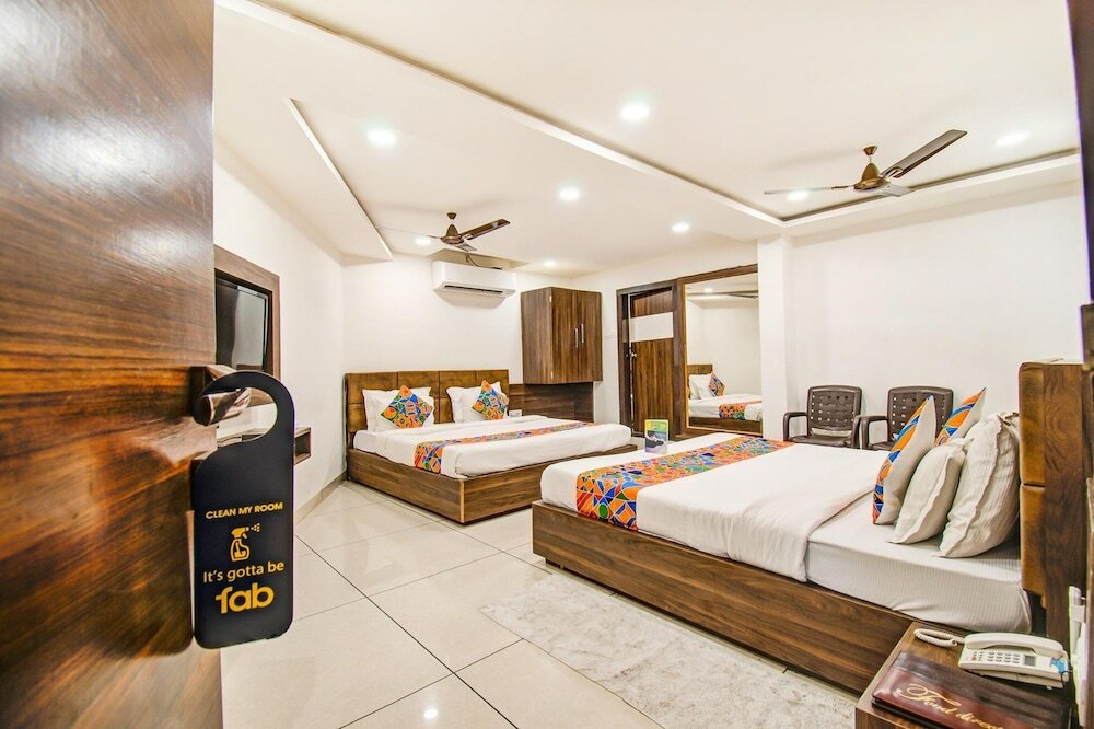 Фото FabHotel Rajnandani Residency